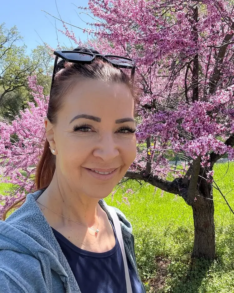 Phoebe Swinger Host of the Swinger University Podcast and YouTube Channel