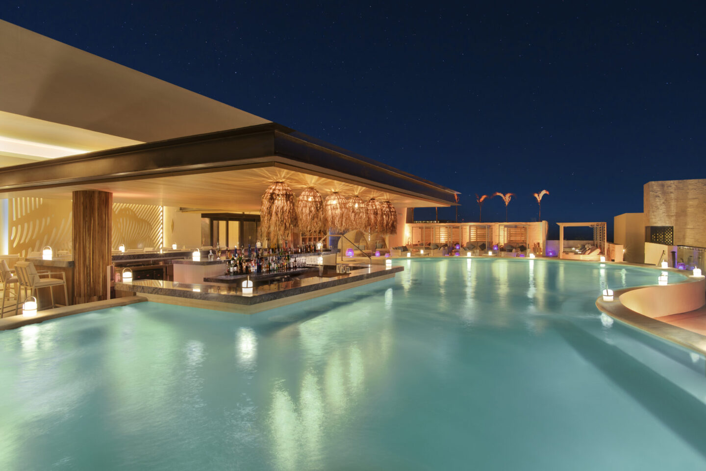 Jacuzzi Lounge Bar2 HRES